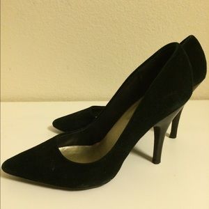 Steve Madden Black Suede Pointed Pumps Size 7
