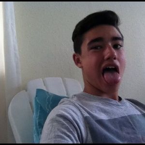 Meet your Posher, Evan