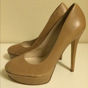 Aldo Beige Leather Platform Pumps Size 6.5