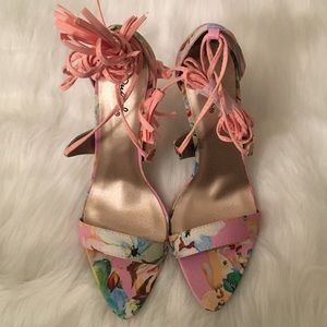 🌸🌺 "Tatiyana" Floral Strappy Heel