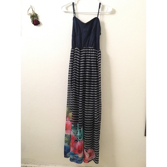 Maxi dress