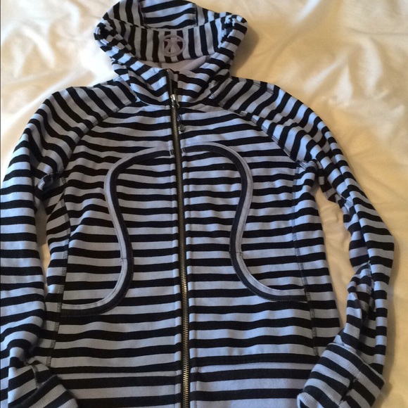 SOLDⓂ️Lululemon scuba hoodie