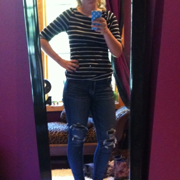 Heart Hips long stripe tee - Picture 2 of 2