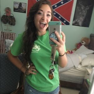 Meet your Posher, Halley