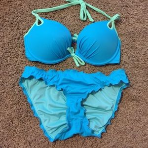 VS bikini