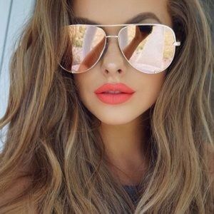 Quay x Desi "High Key" Sunglasses