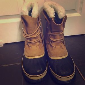 Women's Sotelo boots. PERFECT condition!