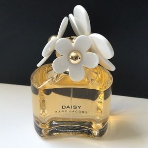 Daisy by Marc Jacobs