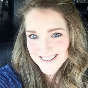 Meet your Posher, Kendra