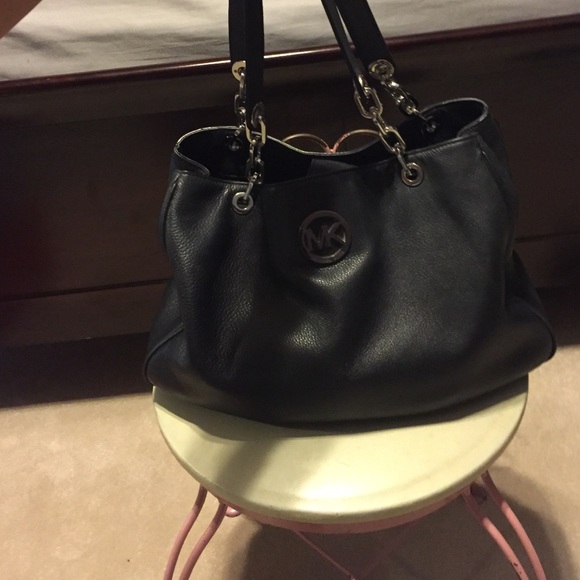 Michael Kors Black Fulton bag