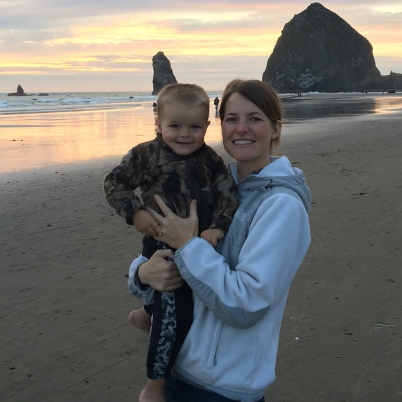 Meet your Posher, Kelly - Picture 3 of 4