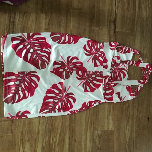Dress - Picture 2 of 4