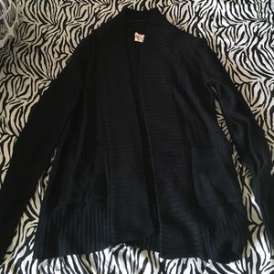 Black 2 pocket cardigan