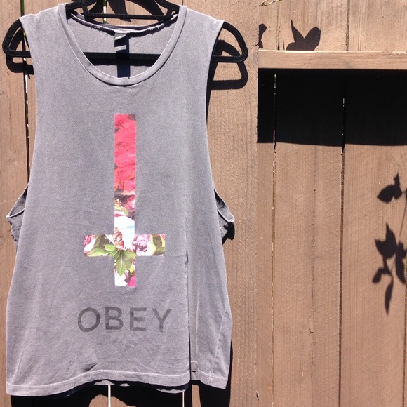 OBEY Floral Inverted Cross Muscle Tee/ Grey/ M