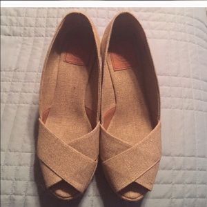 Tan/gold Tory Burch  wedges!