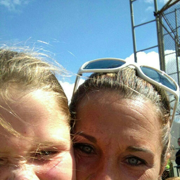 Meet your Posher, Nichole - Picture 1 of 1