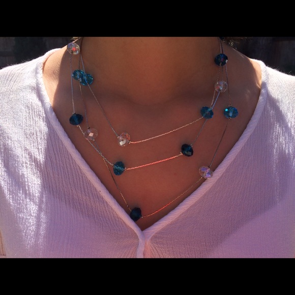 Francesca's blue layered necklace NWOT