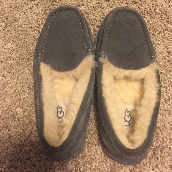 Children's UGG slippers