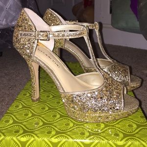 Gold Gianni Bini heels