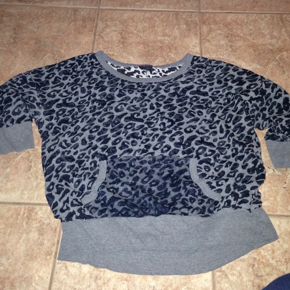 torrid Tops - Torrid Sz 3 cheetah printed sweater shirt