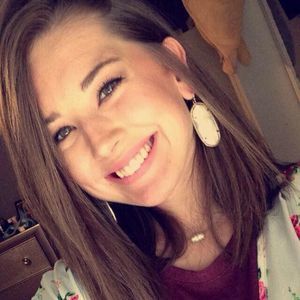 Meet your Posher, Mikayla