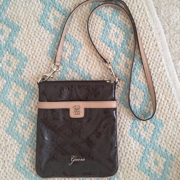 Guess Crossbody
