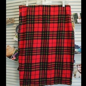 F21+ Plaid Schoolgirl Bodycon Pencil Skirt 💋 PLUS