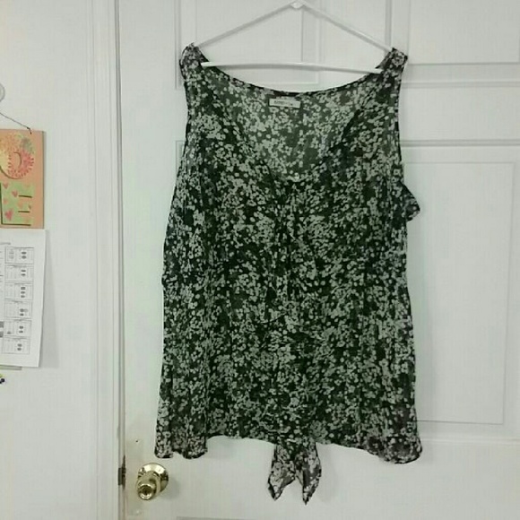Pretty Flowy Top