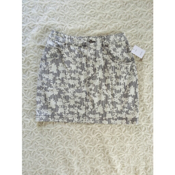 {urban outfitters} floral denim mini skirt - Picture 4 of 5