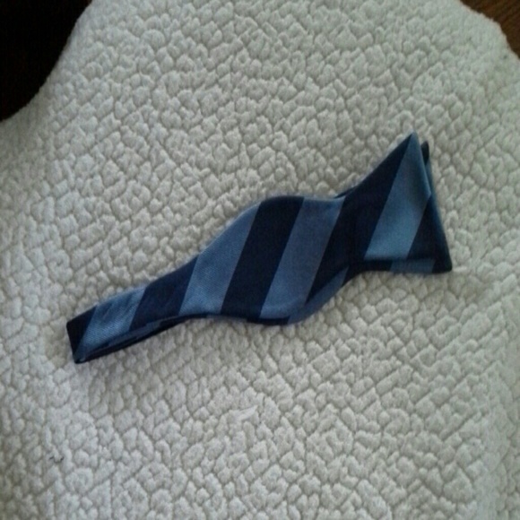 Four Brand New Bow Ties - Picture 2 of 4
