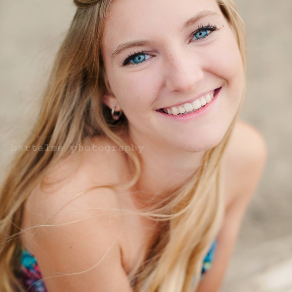 Meet your Posher, Angela - Picture 1 of 1