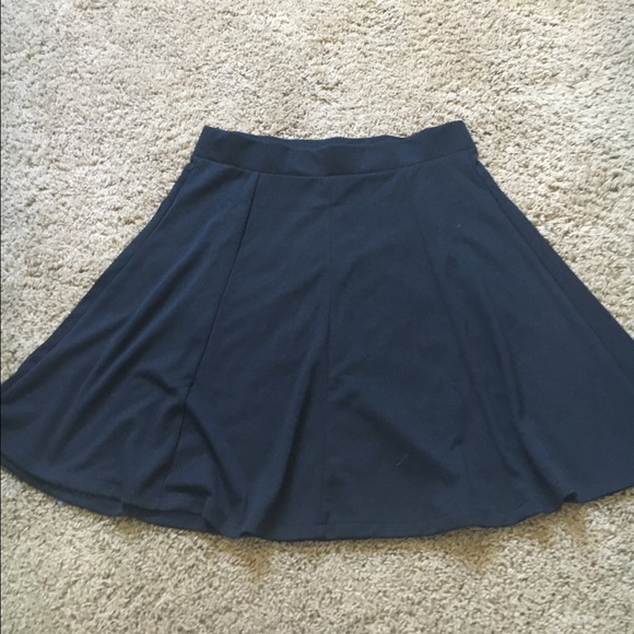 Black skater skirt
