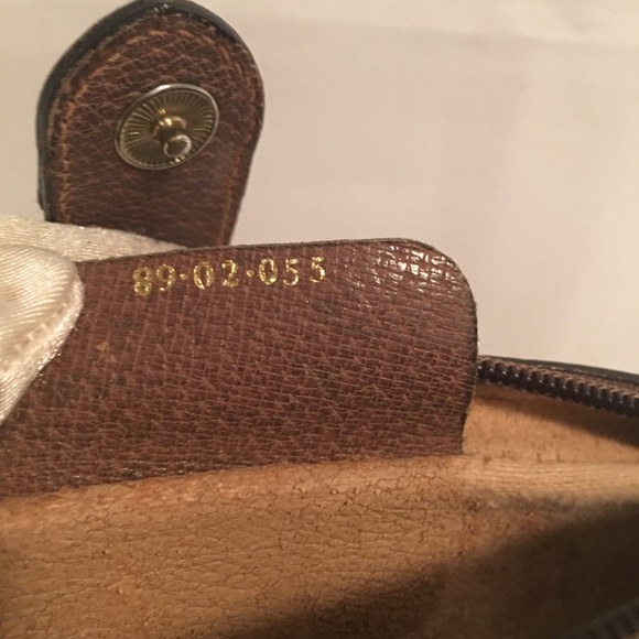 SOLD GUCCI SUPREME WEB VINTAGE CROSSBODY SHOULDER - Picture 3 of 4