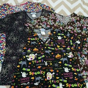 4 scrub tops, sz small
