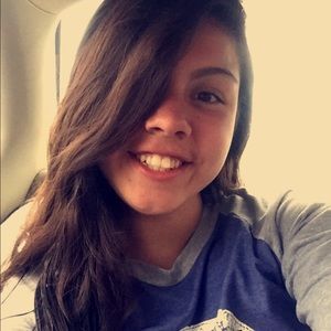 Meet your Posher, Paola