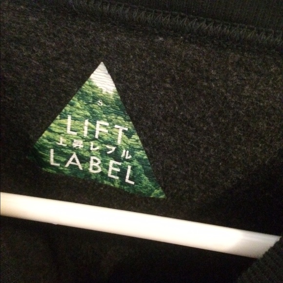 Trendy grey pullover with patterned patch! - Picture 3 of 4