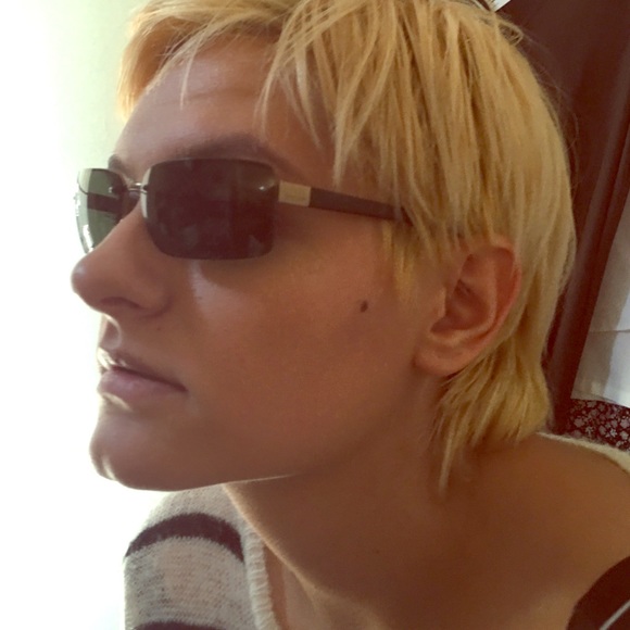 DKNY Sunnies