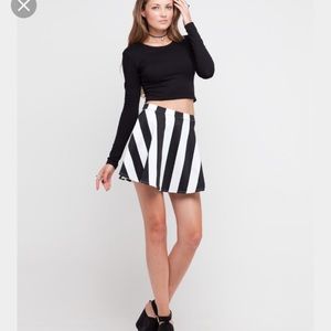 Trendy vintage style skirt. New with tags!