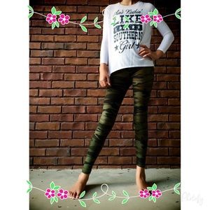 Camo leggings & Southern Girl t-shirt set sz M