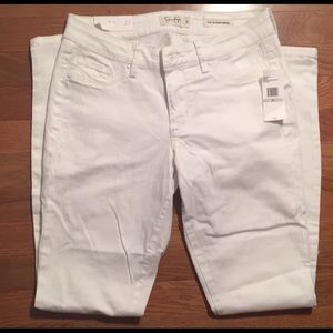 BRAND NEW JESSICA SIMPSON JEANS