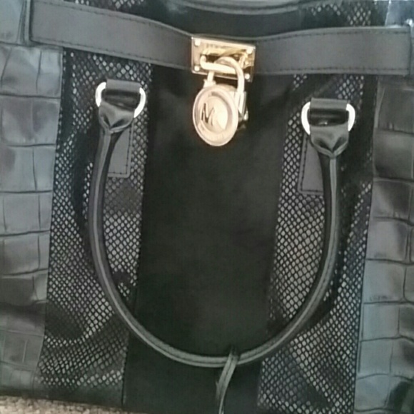 Mk purse hamilton authentic  new