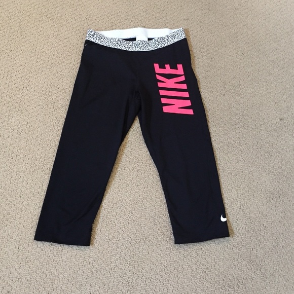 Nike Pro Yoga Pants Size Large