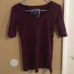 Maroon striped t shirt
