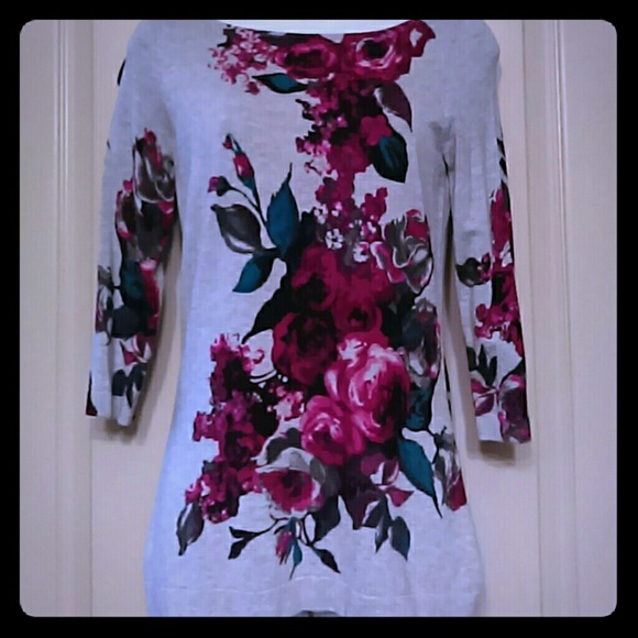 White House Black Market Top