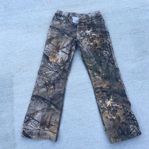 Wrangler Real Tree Xtra women's hunting pants.