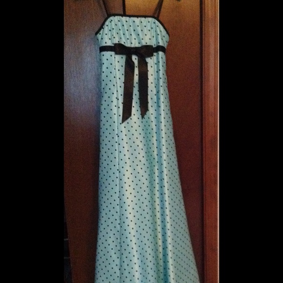 Girl's special occasions dress