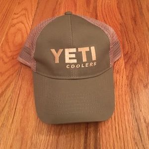 Yeti hat