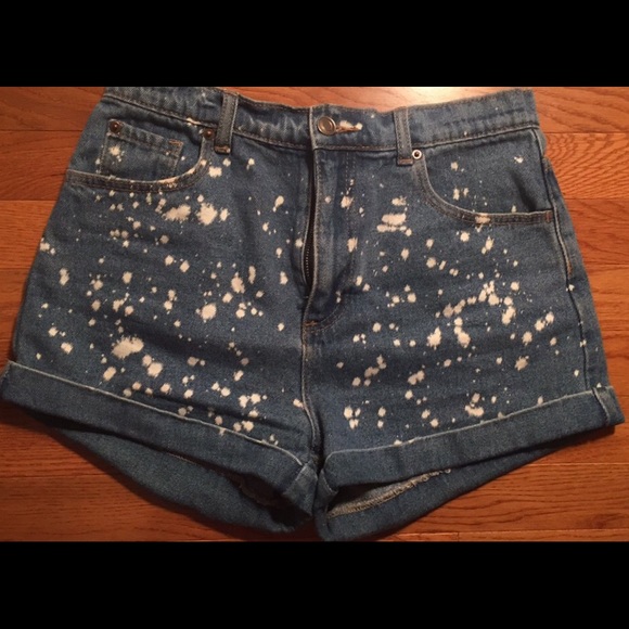 XXI high waisted cuffed shorts
