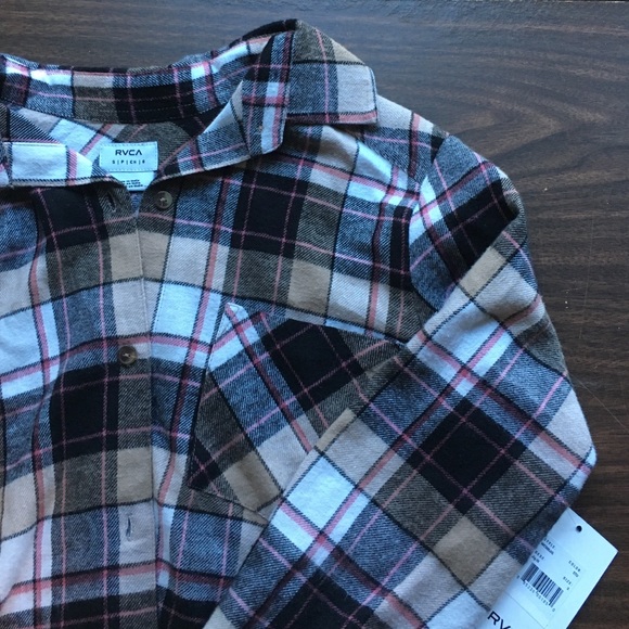 Comfy Flannel (New w/ Tags!)