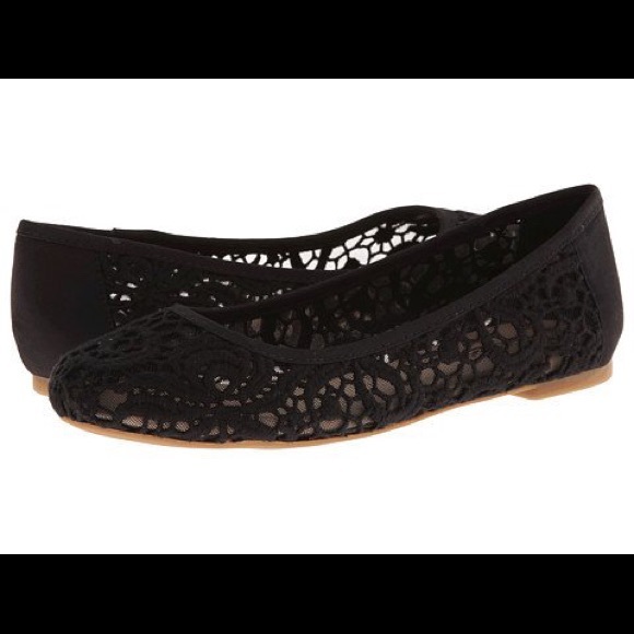 Lucky Brand "Eartha" Black Lace Flats Size 6.5